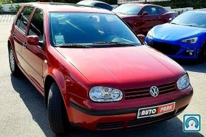 Volkswagen Golf  2000 781174
