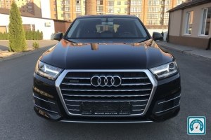Audi Q7  2016 782278
