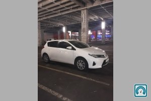 Toyota Auris  2014 №782440