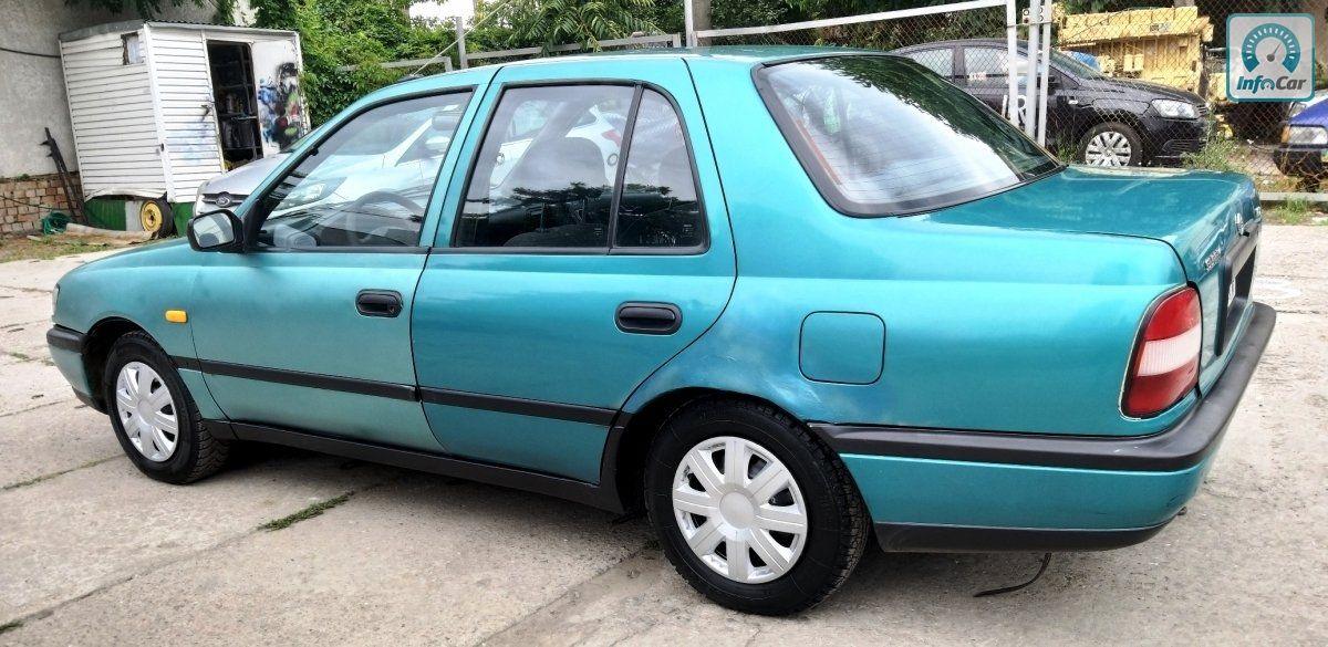 Nissan sunny 1995