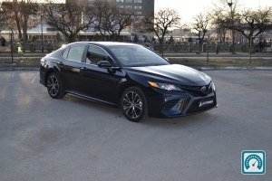 Toyota Camry  2017 №782850