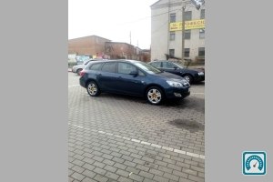 Opel Astra  2011 782961
