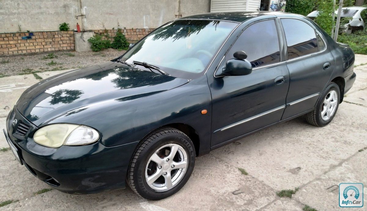 Hyundai lantra 1999