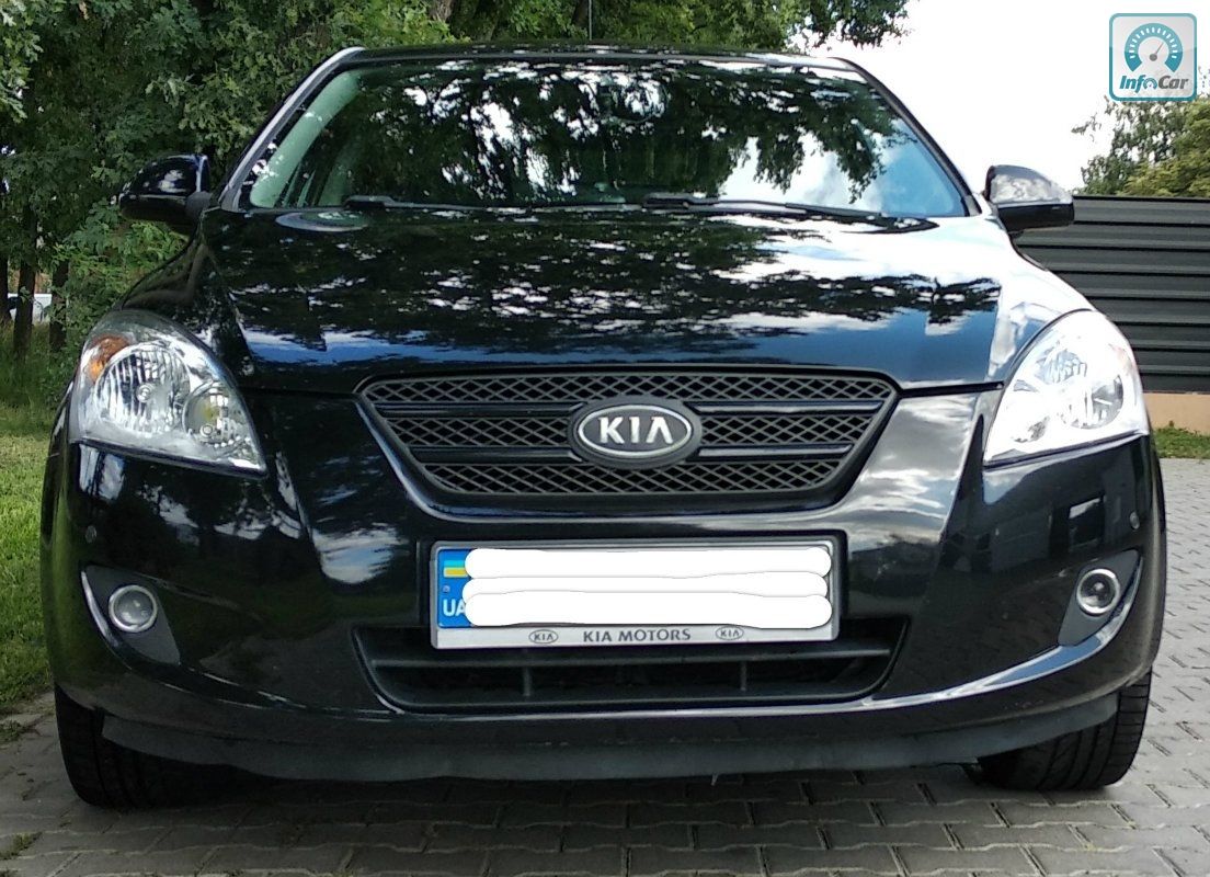 Купить автомобиль KIA Ceed ED 2007 (черный) с пробегом