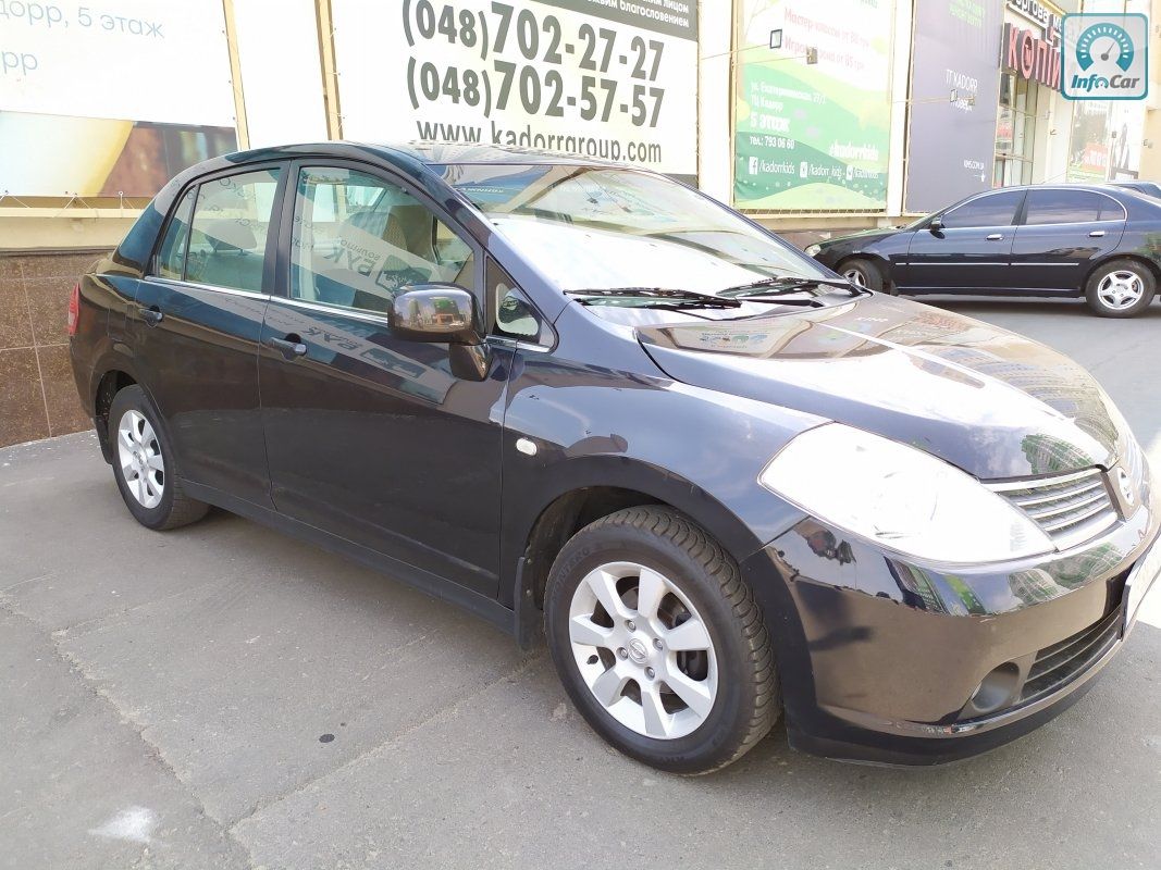 Nissan tiida 2008 седан