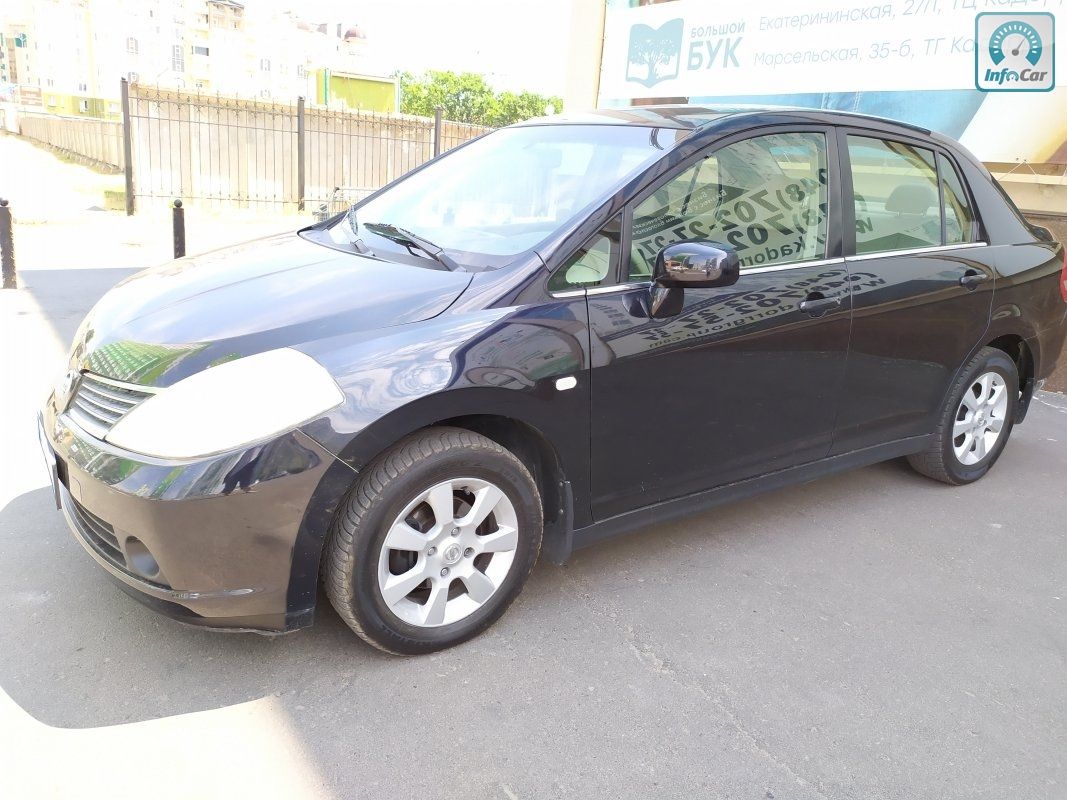 Nissan tiida 2008 седан