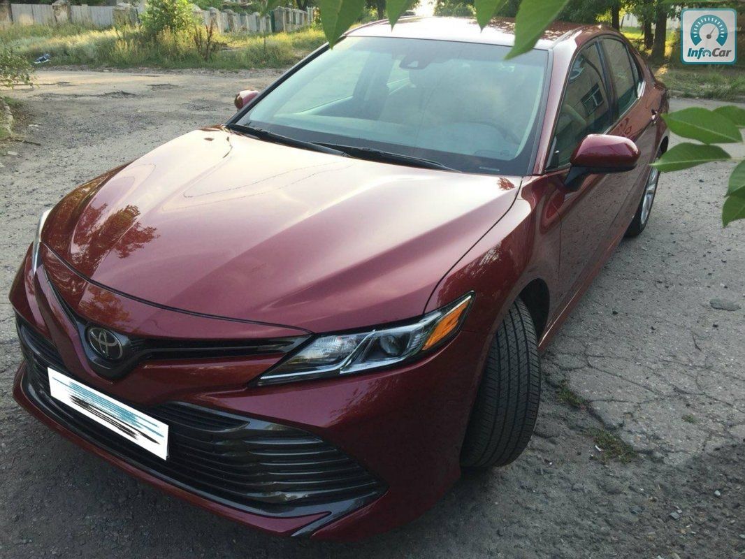 Бампер передний camry 70