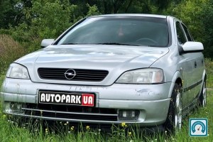 Opel Astra  2002 784050