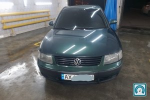 Volkswagen Passat B5 1998 784440