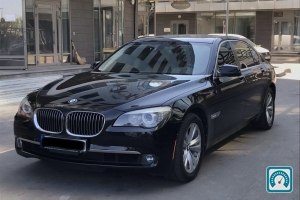 BMW 7 Series  2011 784818