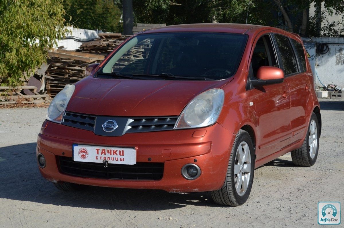 Ноут 2007. Nissan Note 2007. Nissan Note 2007 оранжевый. Ниссан нот желтый 2007. Ниссан ноте 2007 USB.