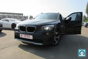 BMW X1  2011 785398