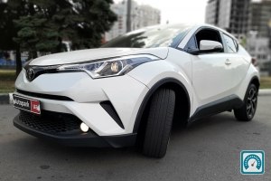 Toyota C-HR  2018 785786