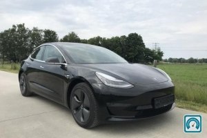 Tesla Model 3  2019 785878
