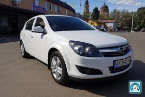 Opel Astra H 1.6 Oficia 2012 786568