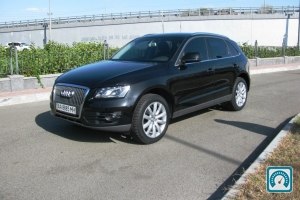 Audi Q5  2011 786628