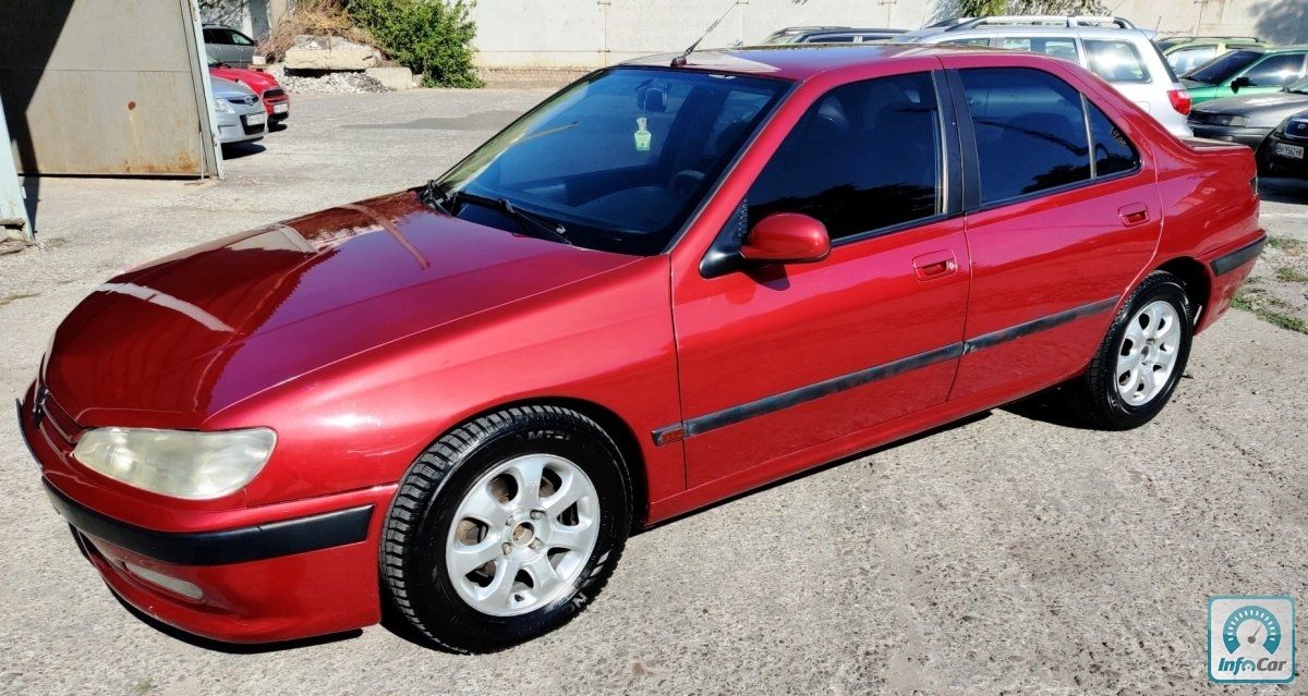 Купить автомобиль Peugeot 406 1996 (красный) с пробегом