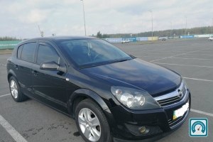 Opel Astra  2011 787258