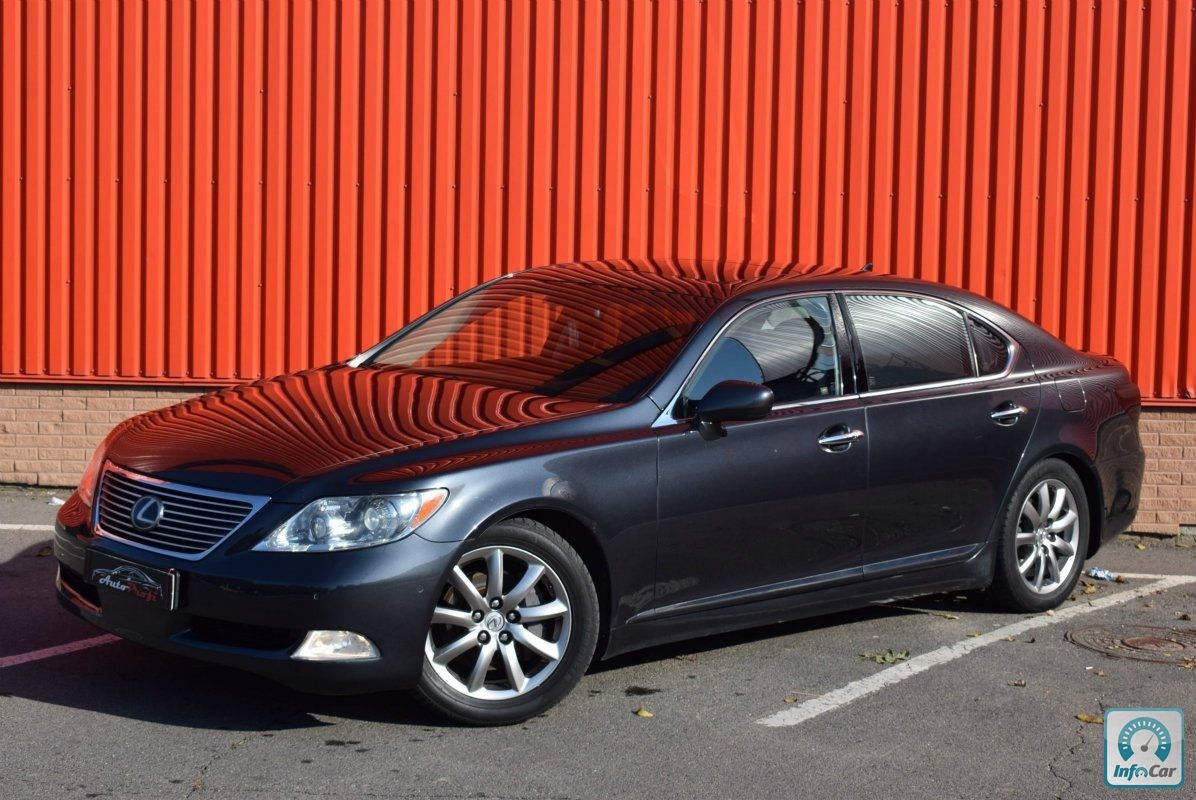 Lexus ls long