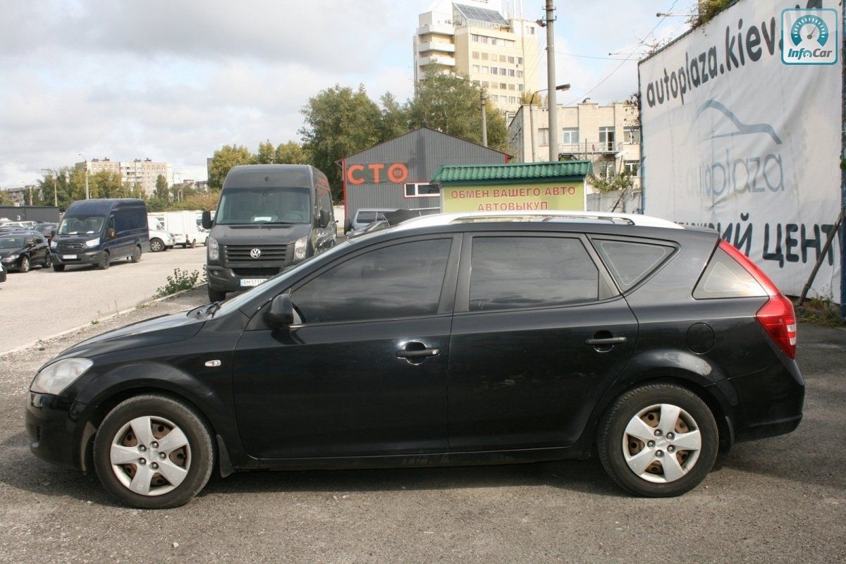Купить автомобиль KIA Ceed 2008 (черный) с пробегом