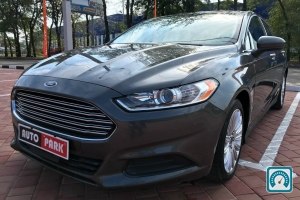 Ford Fusion  2015 787559