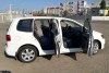 Volkswagen Touran  2012.  5