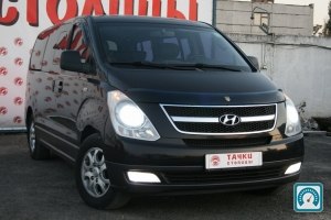 Hyundai H-1  2012 788256