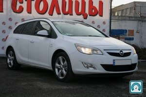 Opel Astra  2011 788340