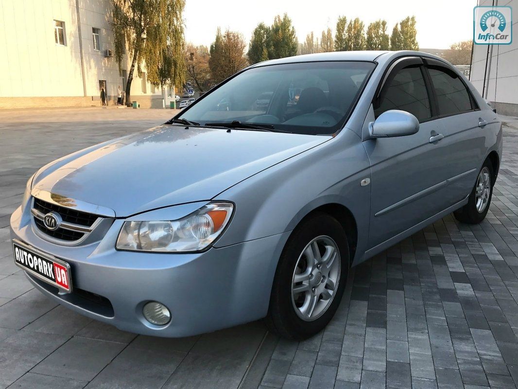 Kia cerato 2006 года