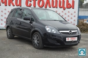 Opel Zafira  2010 788460