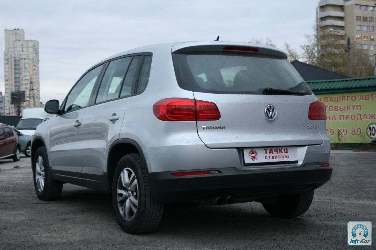 Купить автомобиль Volkswagen Tiguan 2012 (серый) с