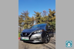 Nissan Leaf  2018 789575