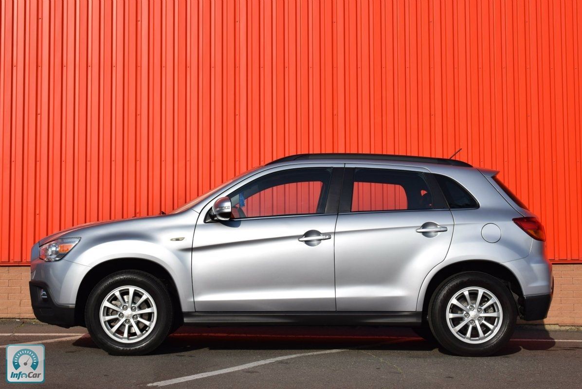 Купить автомобиль Mitsubishi ASX 2013 (серый) с пробегом