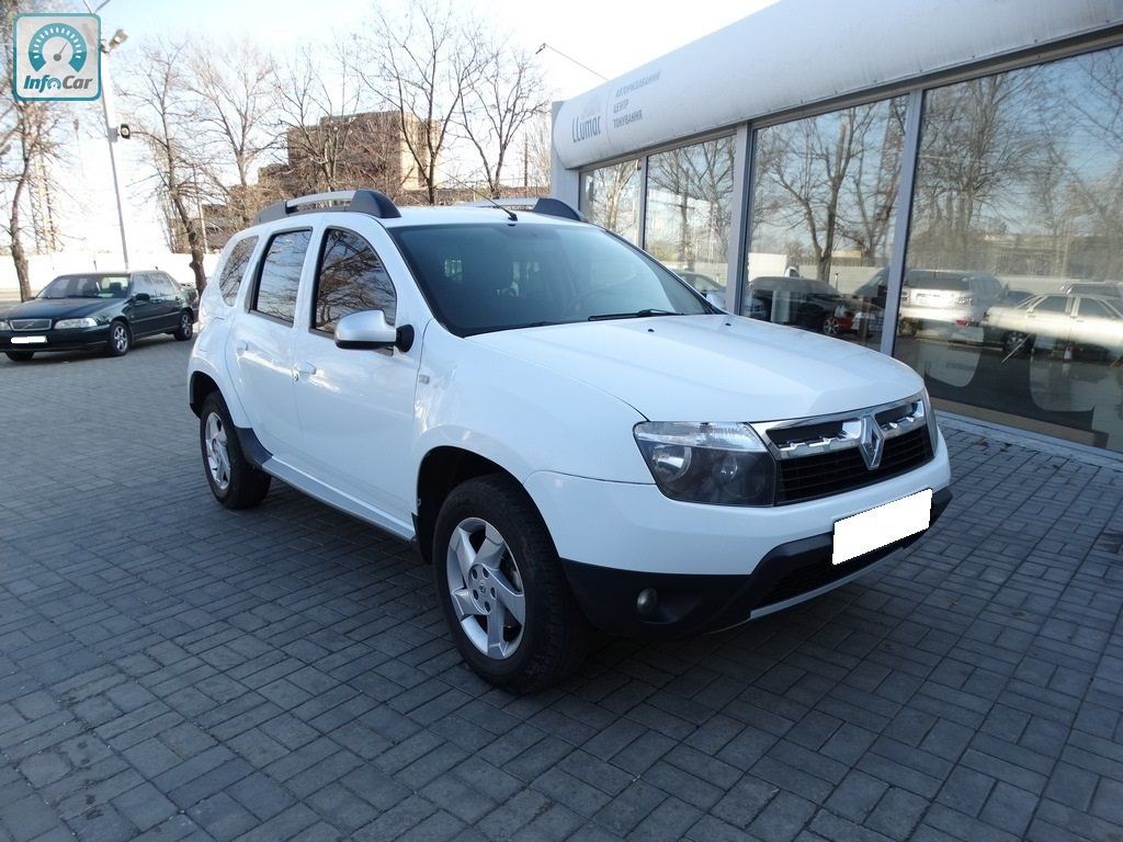 Renault duster 2012 года