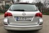 Opel Astra Sport Tourer 2011.  9
