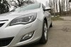 Opel Astra Sport Tourer 2011.  10