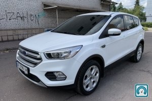 Ford Kuga  2018 790300