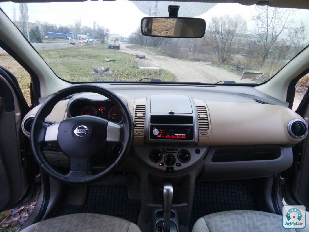 Nissan note автомат