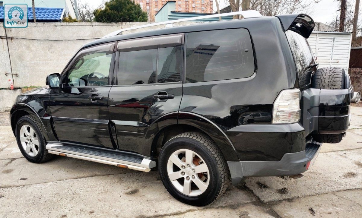 Mitsubishi pajero 2007 год