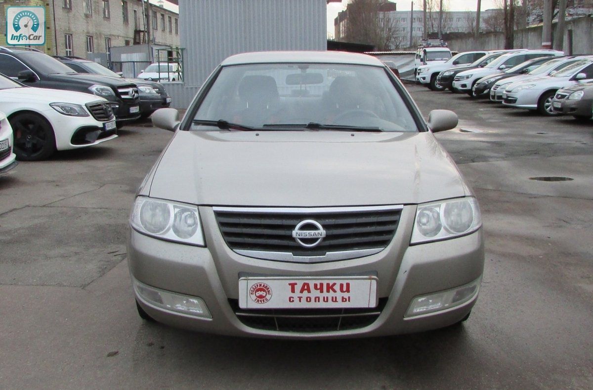 Nissan almera 2009