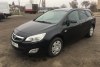 Opel Astra  2011.  2