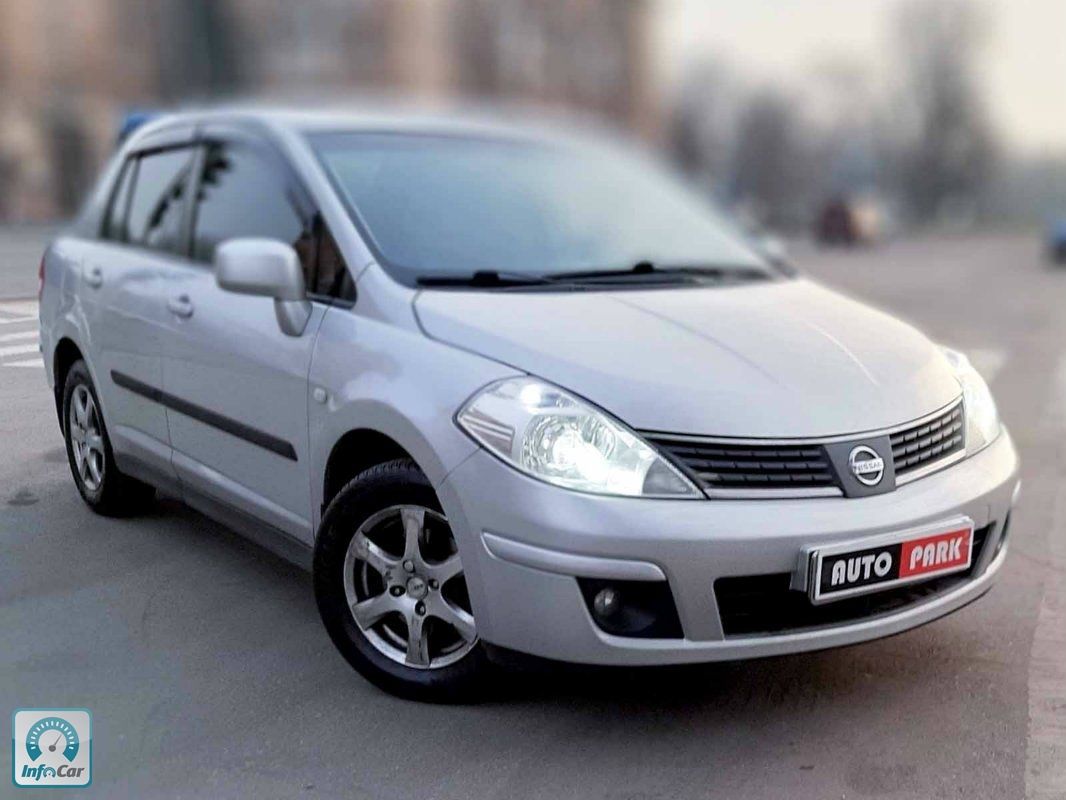 Nissan tiida 2008 хэтчбек