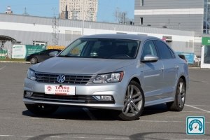 Volkswagen Passat  2016 793799