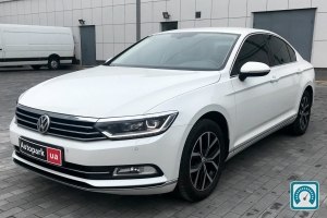 Volkswagen Passat  2018 794406