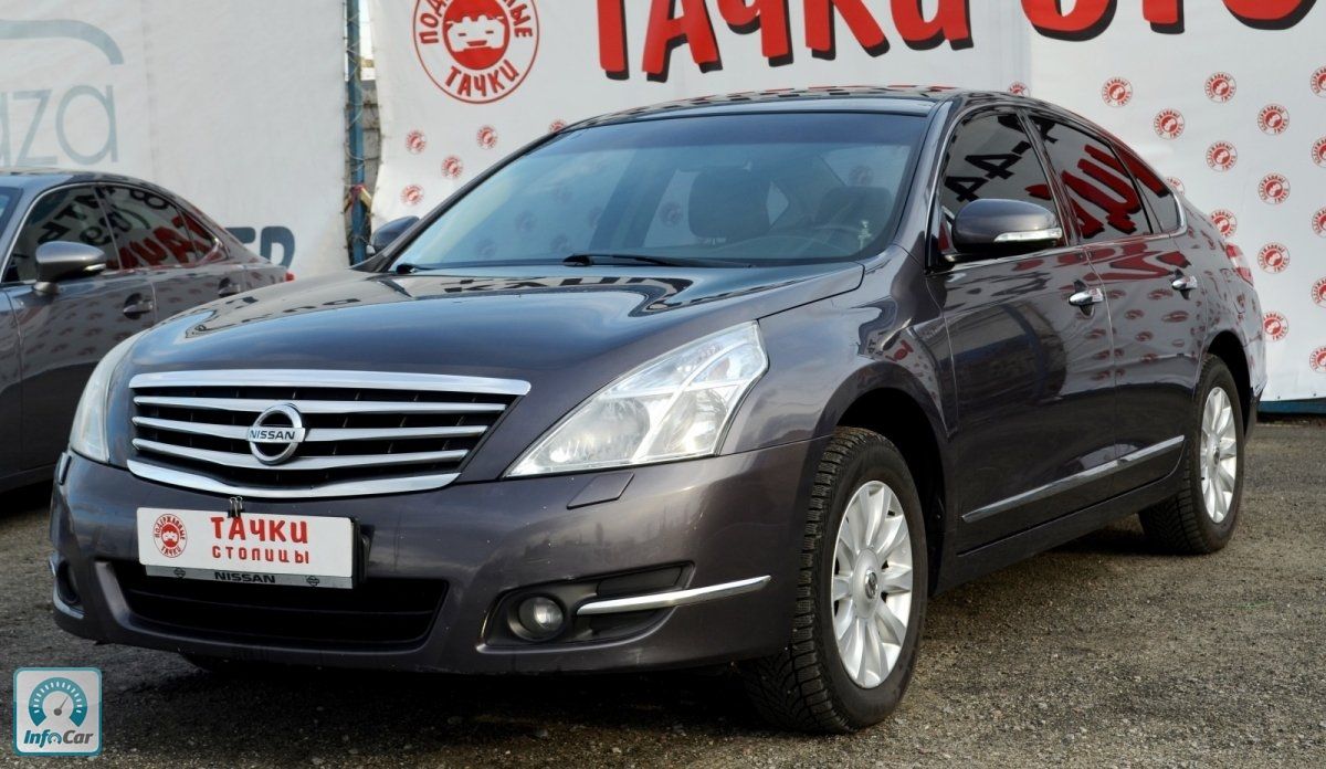 Nissan teana 2010 года