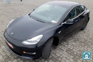 Tesla Model 3  2019 794940
