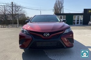 Toyota Camry se 2018 796066