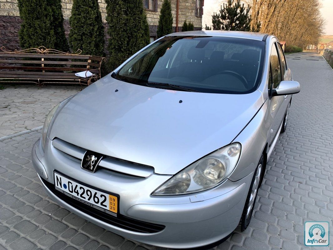 Купить автомобиль Peugeot 307 2 2004 (серый) с пробегом