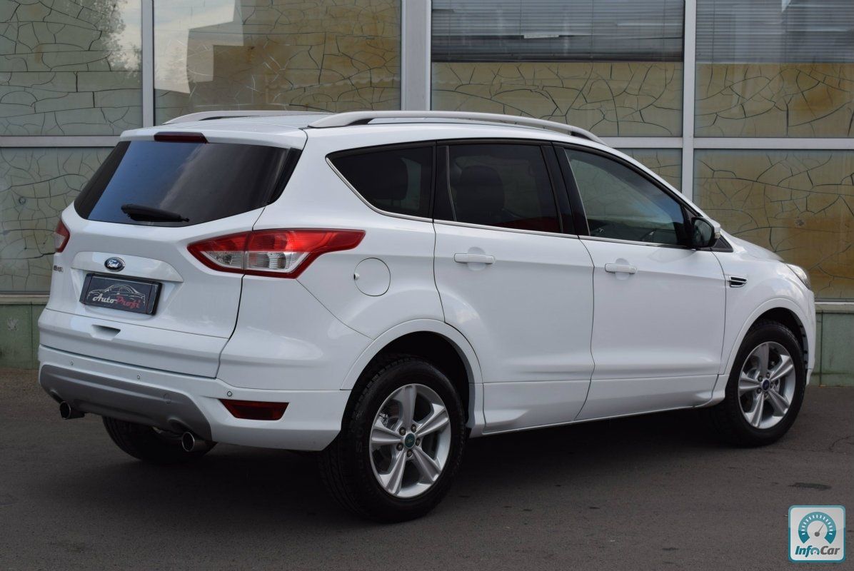 Ford kuga 2014 года