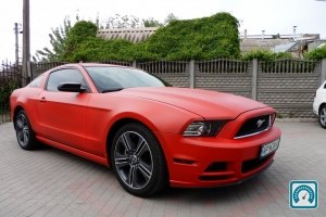 Ford Mustang  2012 796792